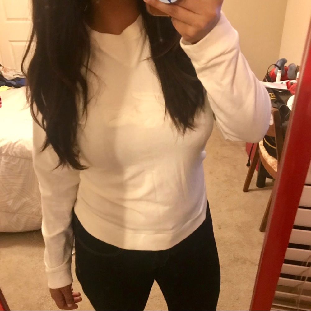 LACOSTE 🐊 All white sweatshirt